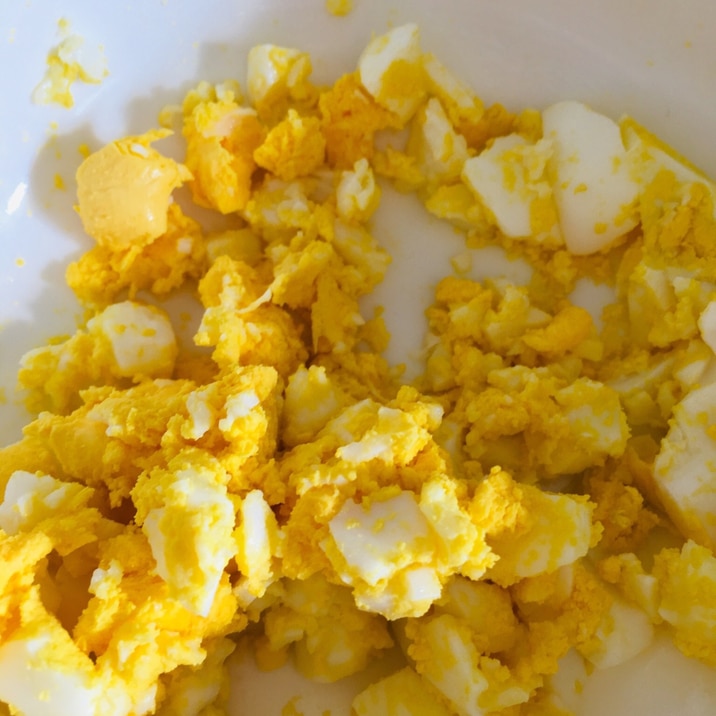 離乳食 カミカミ期 ゆで卵の刻み レシピ 作り方 By Mamimumai 楽天レシピ 離乳食 カミカミ期 ゆで卵の刻み レシピ 作り方 By Mamimumai 楽天レシピ